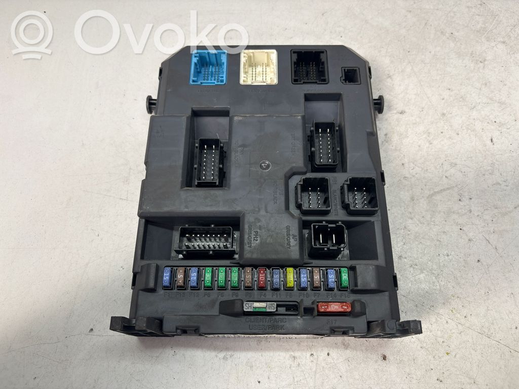 Peugeot 207 Comfort/convenience module 