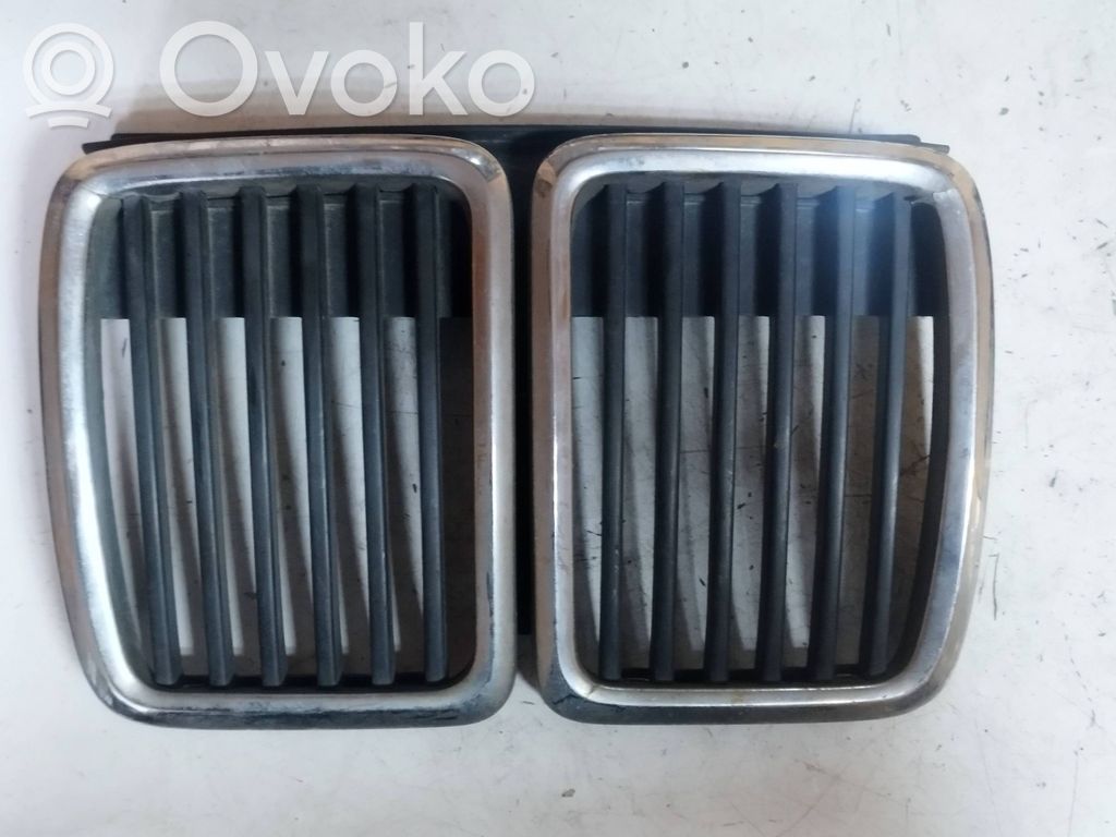 BMW 3 E30 Front grill 