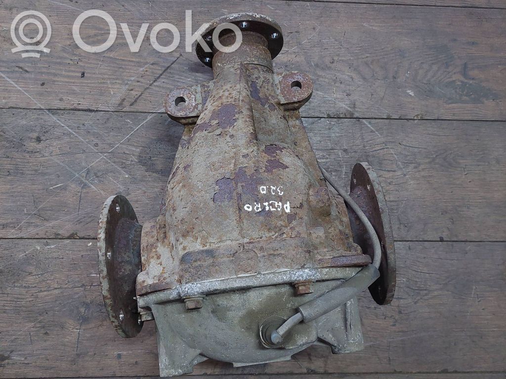 Mitsubishi Pajero Rear differential 
