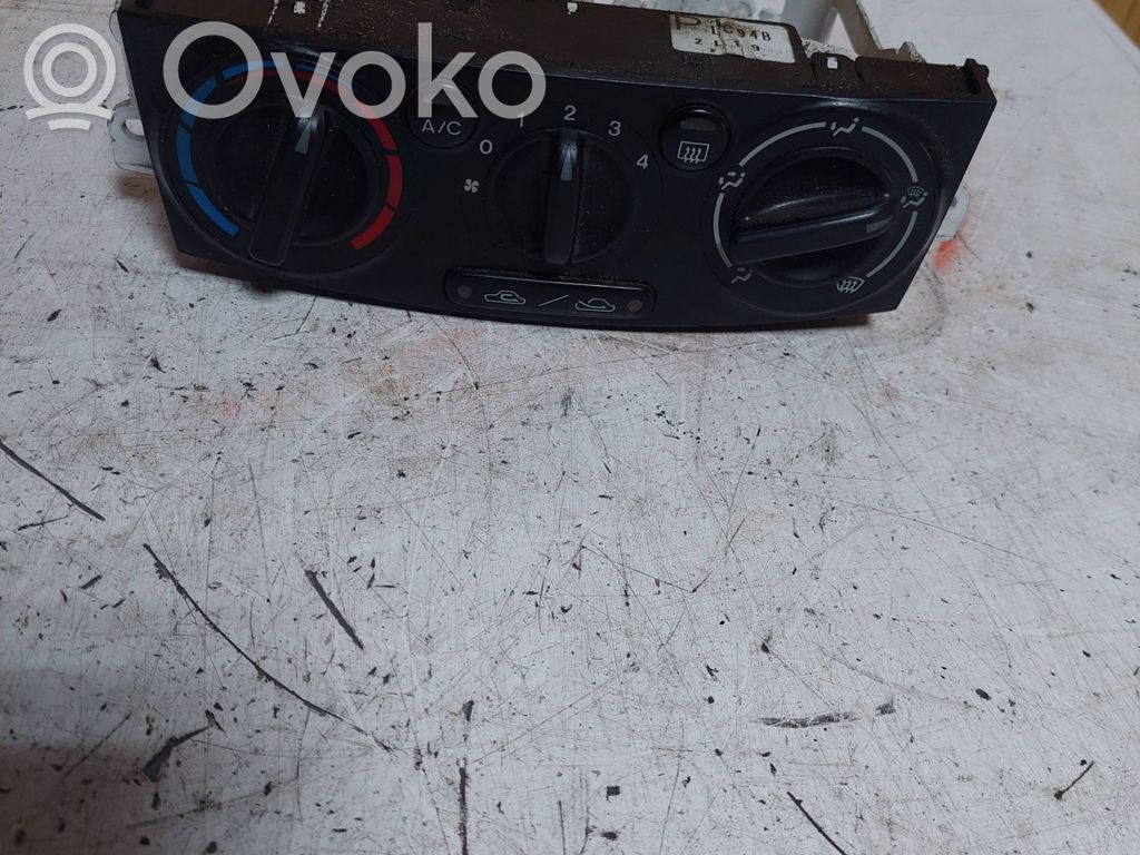Mazda MPV Climate control unit 