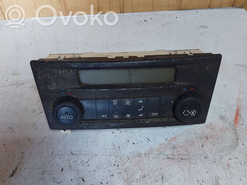 Renault Laguna II Climate control unit 