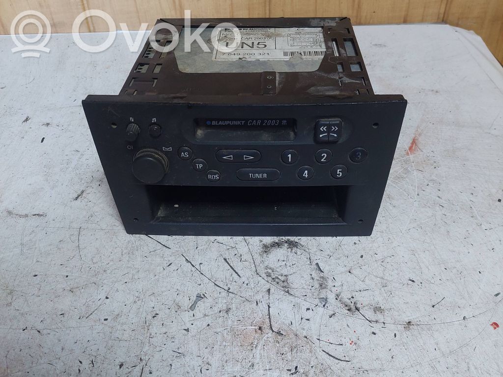 Opel Vivaro Radio/CD/DVD/GPS head unit 