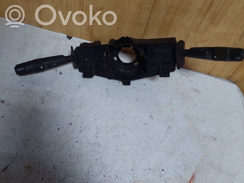 Citroen Xsara Picasso Wiper turn signal indicator stalk/switch 