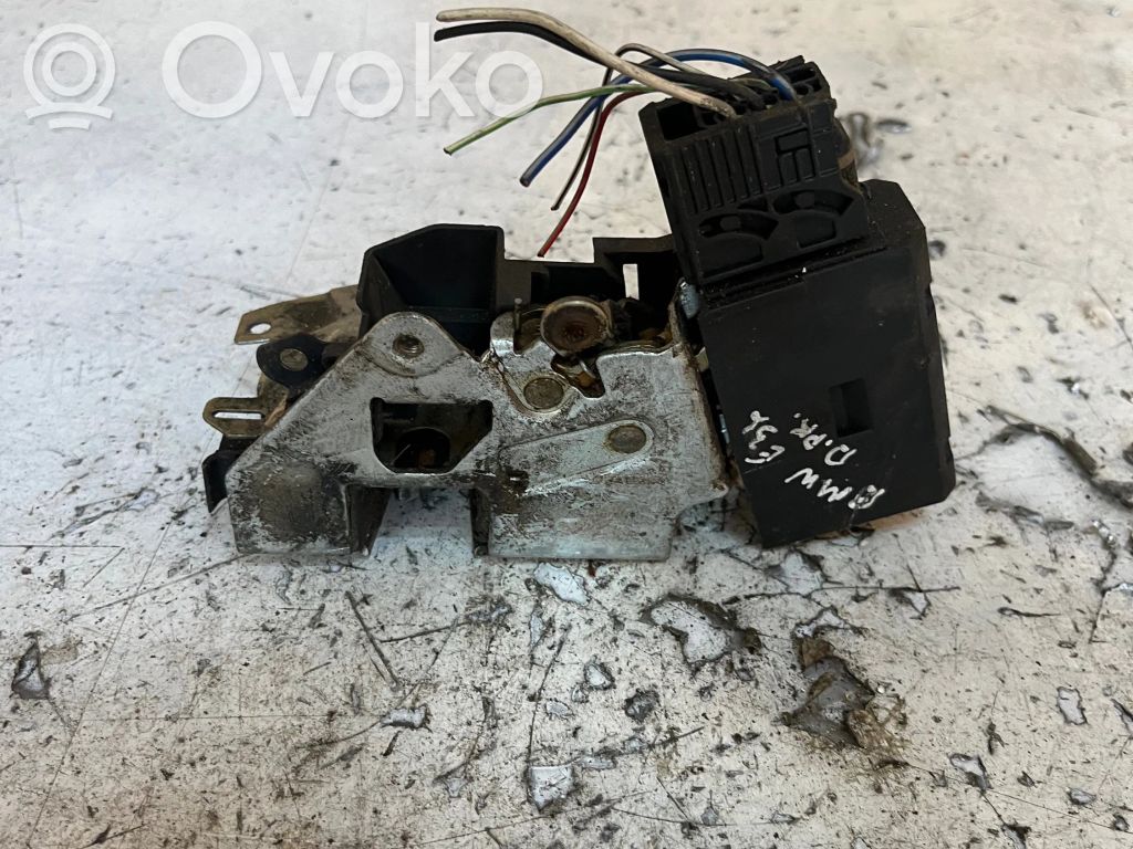 BMW 3 E36 Etuoven lukko 
