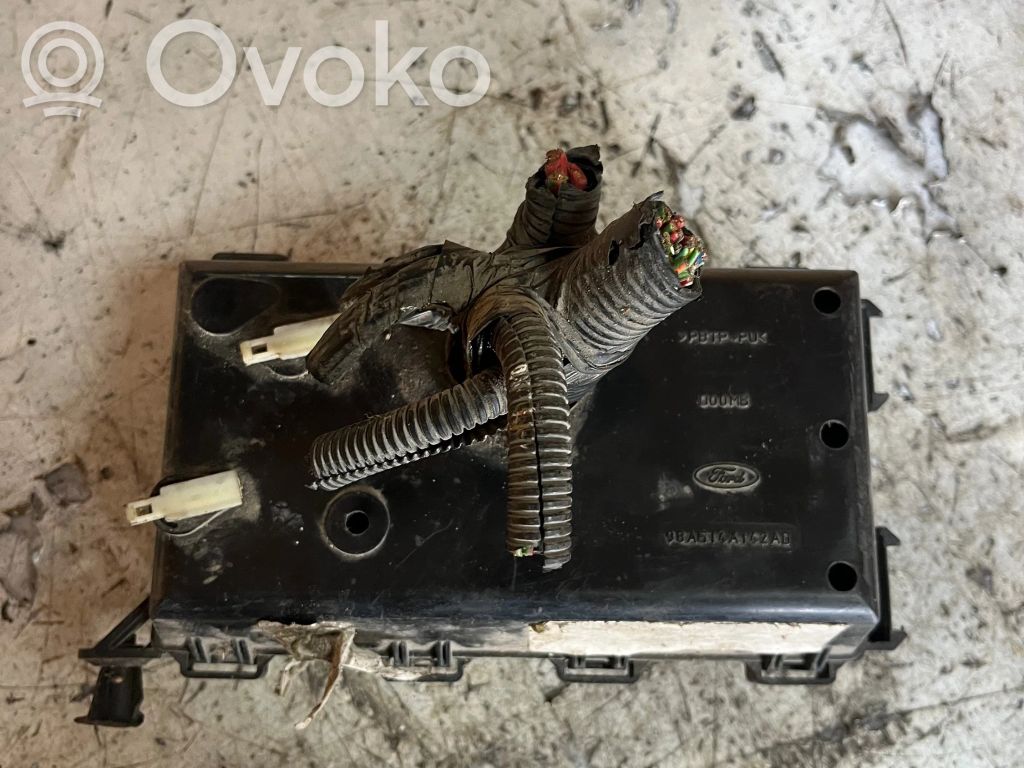 Ford Focus Saugiklių dėžė (komplektas) 