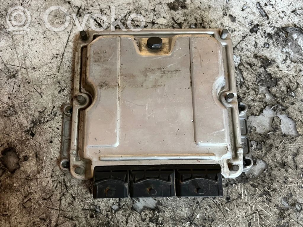 Opel Vivaro Engine control unit/module ECU 