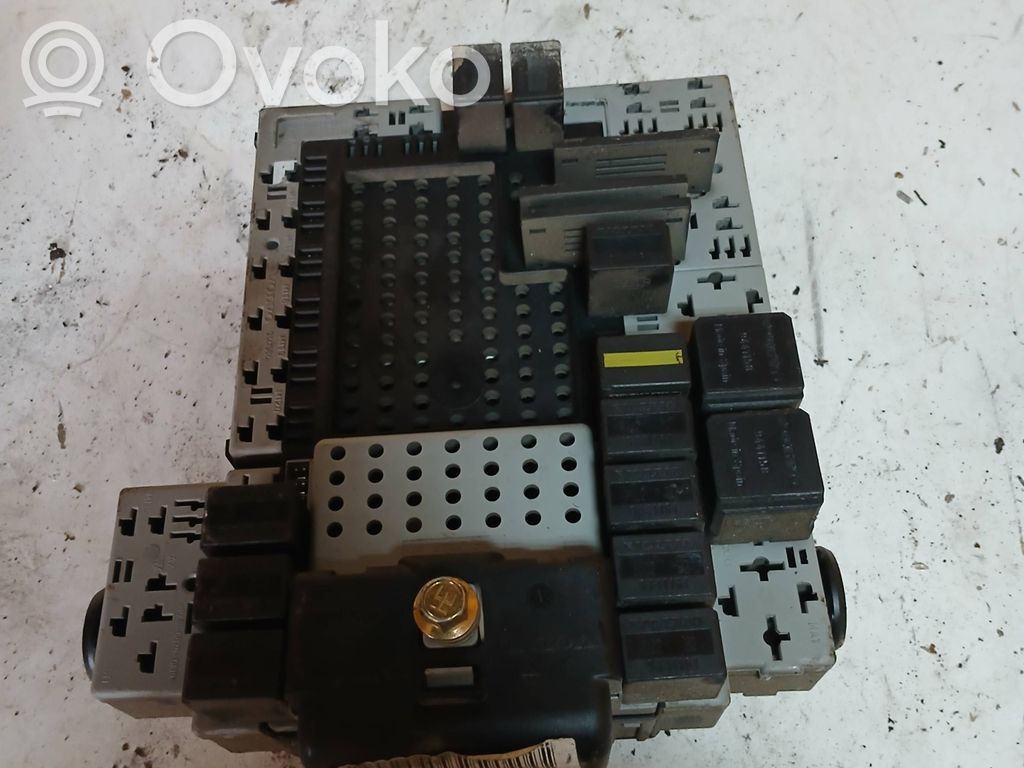 Volvo V70 Saugiklių blokas 