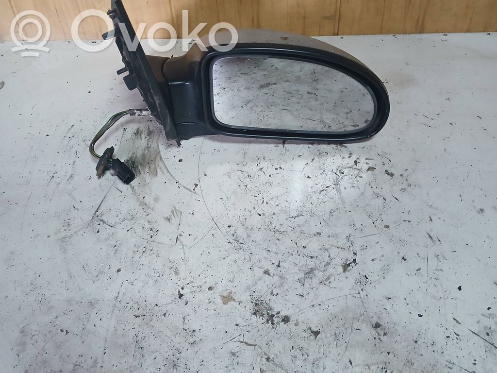 Front door electric wing mirror   E11015475,E11025475
