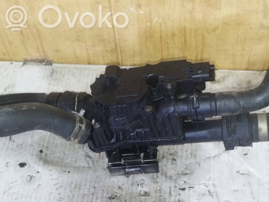 Peugeot 208 I Thermostat/thermostat housing 