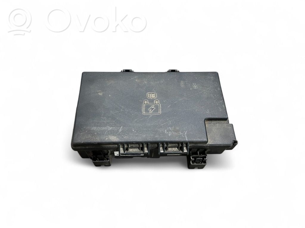 Dodge Durango III Fuse box set 