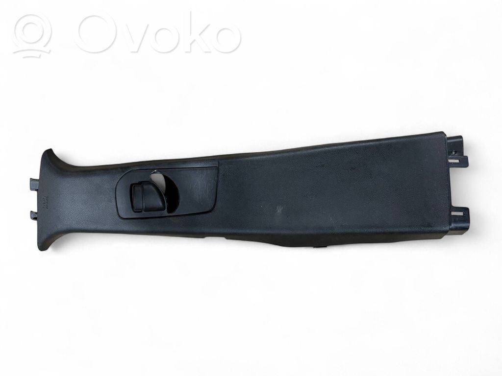 Osłona górna słupka / B   101540130BLR,181900