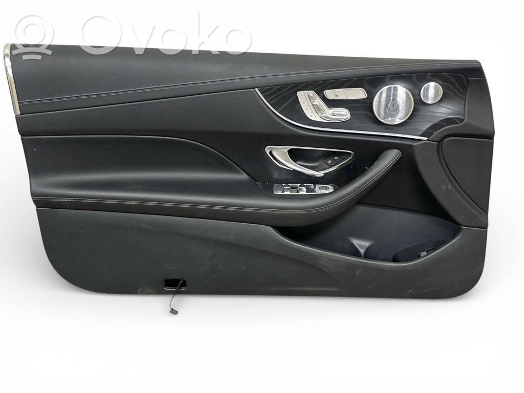Mercedes-Benz E W238 Rivestimento del pannello della portiera anteriore 