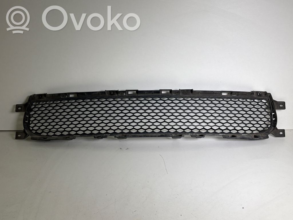 Dodge Durango III Front bumper lower grill 