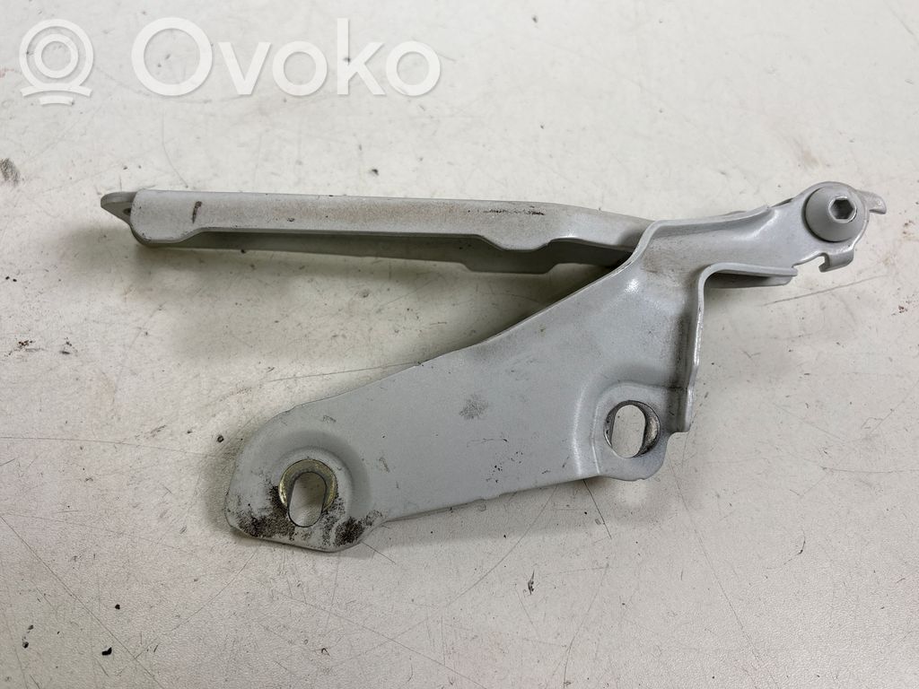 Audi A3 S3 8V Zawiasy pokrywy / maski silnika 