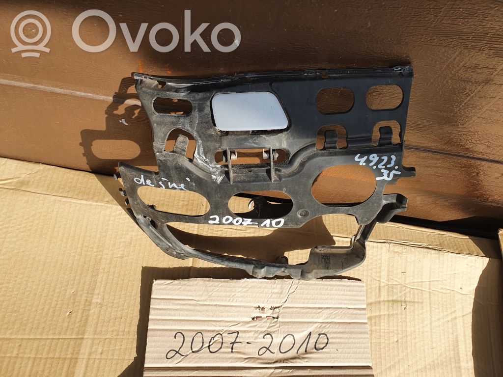 BMW 5 E60 E61 Belka zderzaka przedniego 
