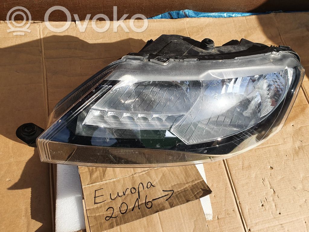 Skoda Rapid (NH) Headlight/headlamp 