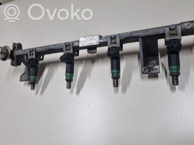 Ford Focus Degvielas maģistrālā caurule 