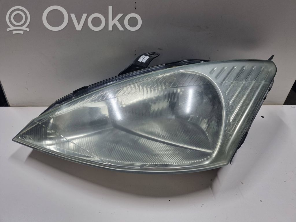 Ford Focus Headlight/headlamp 