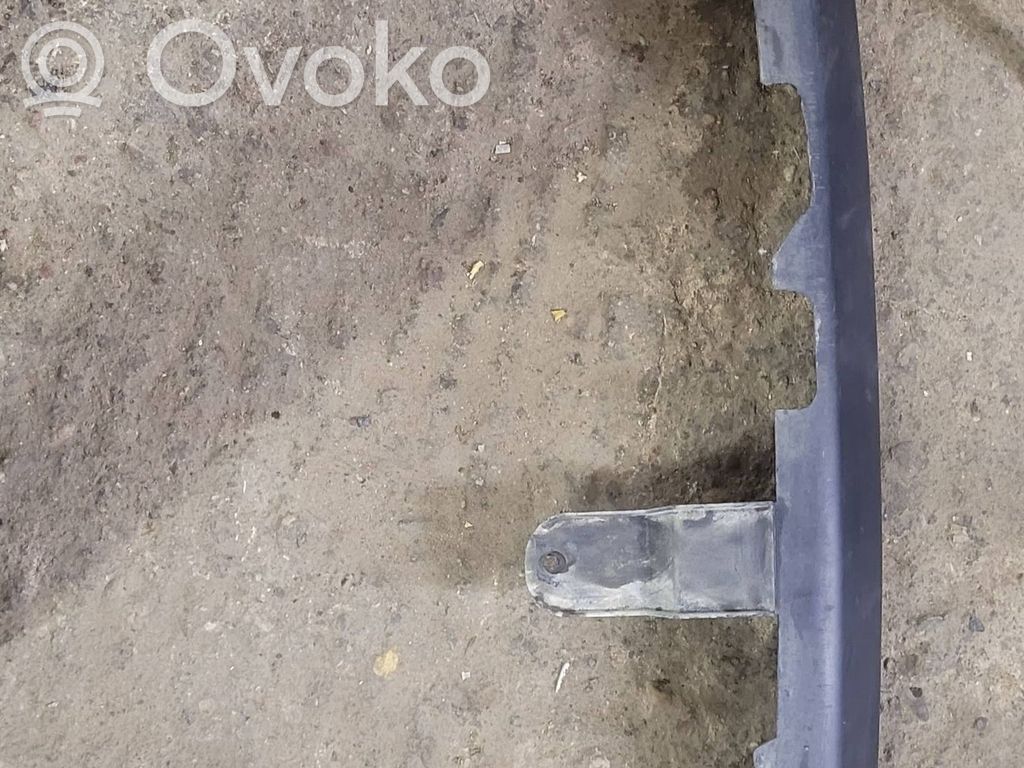 Citroen C5 Takapuskurin alaosan lista 