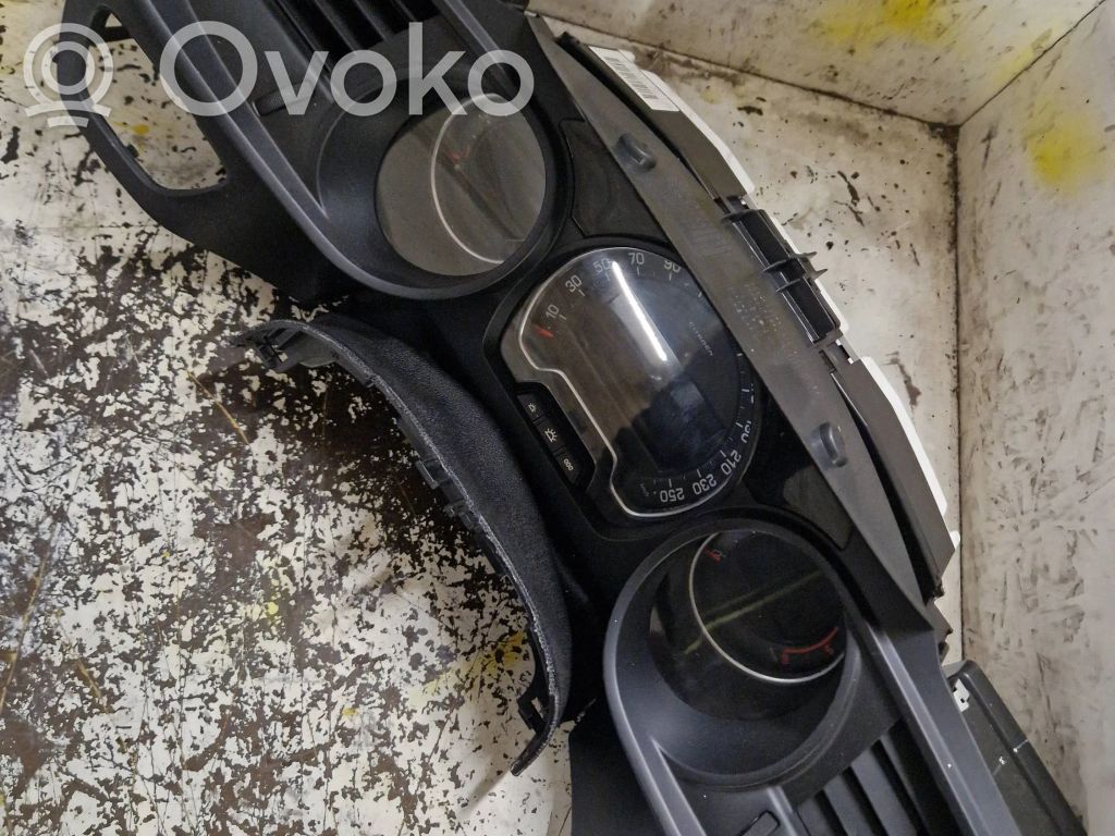 Citroen C5 Nopeusmittari (mittaristo) 