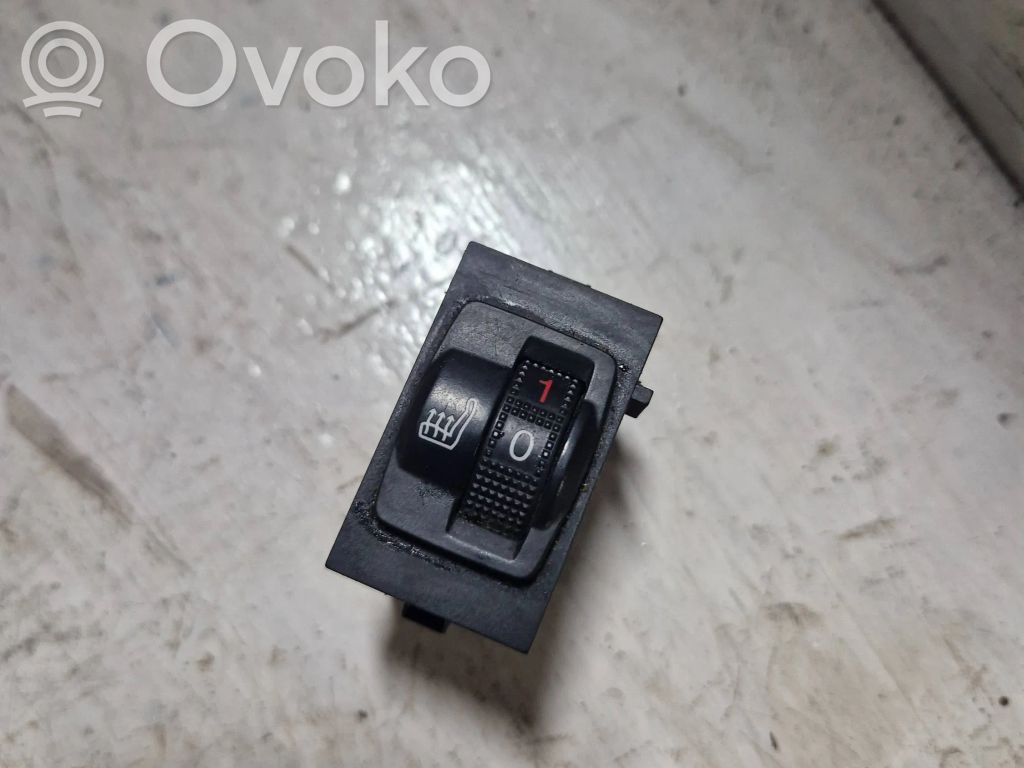Peugeot 508 Seat heating switch 