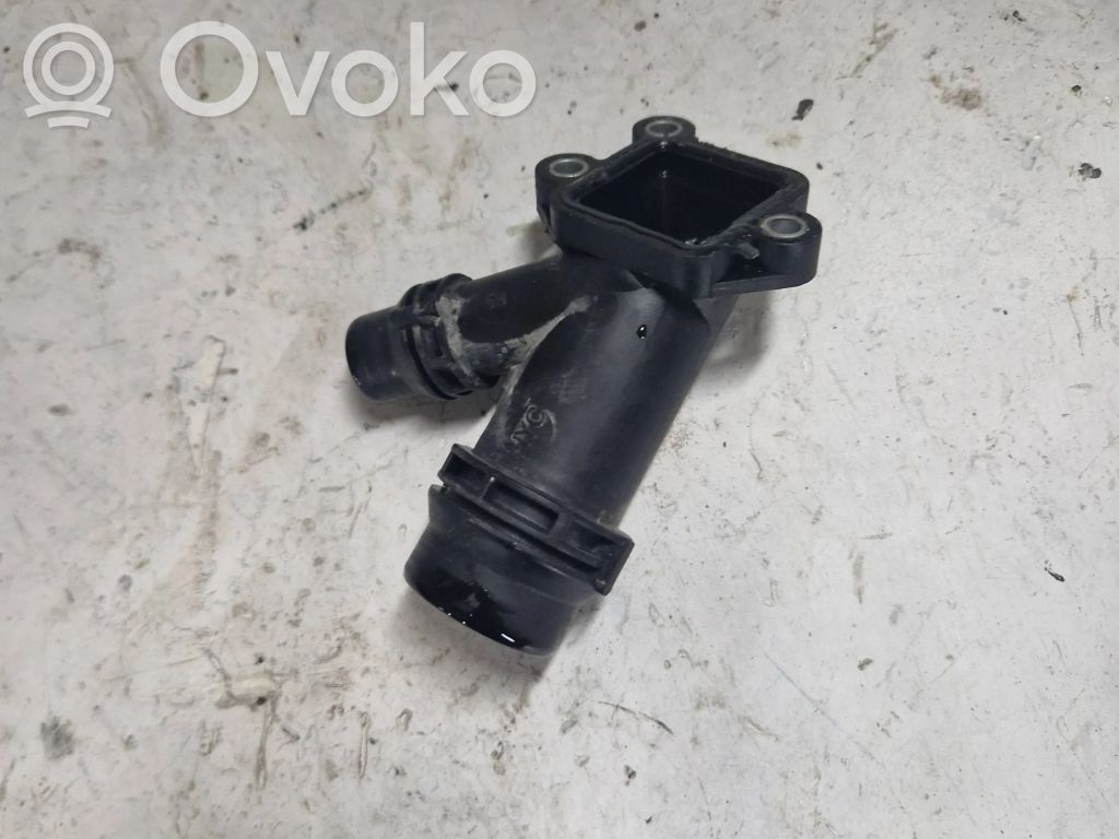 BMW 5 E39 Engine coolant pipe/hose 