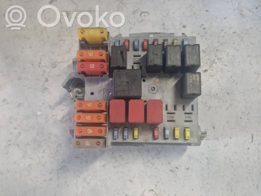 Alfa Romeo 159 Fuse module 
