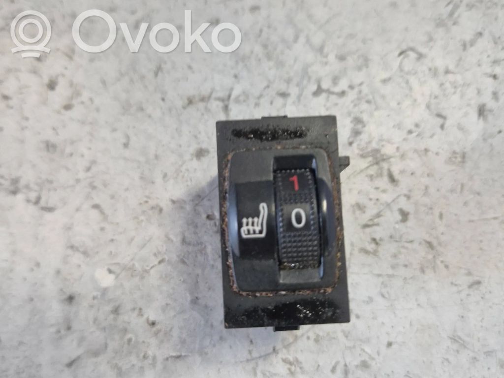 Peugeot 508 Seat heating switch 
