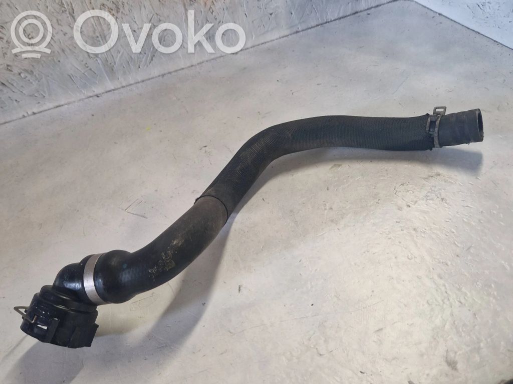 Volvo V40 Engine coolant pipe/hose 