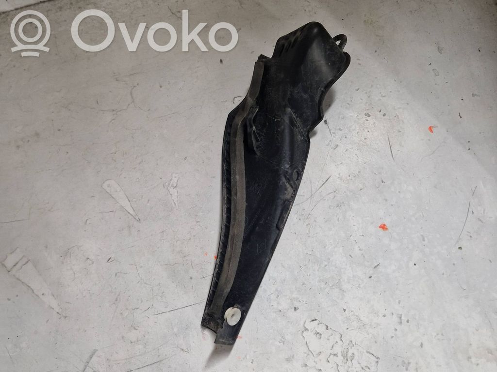 Opel Vivaro Wiper trim 