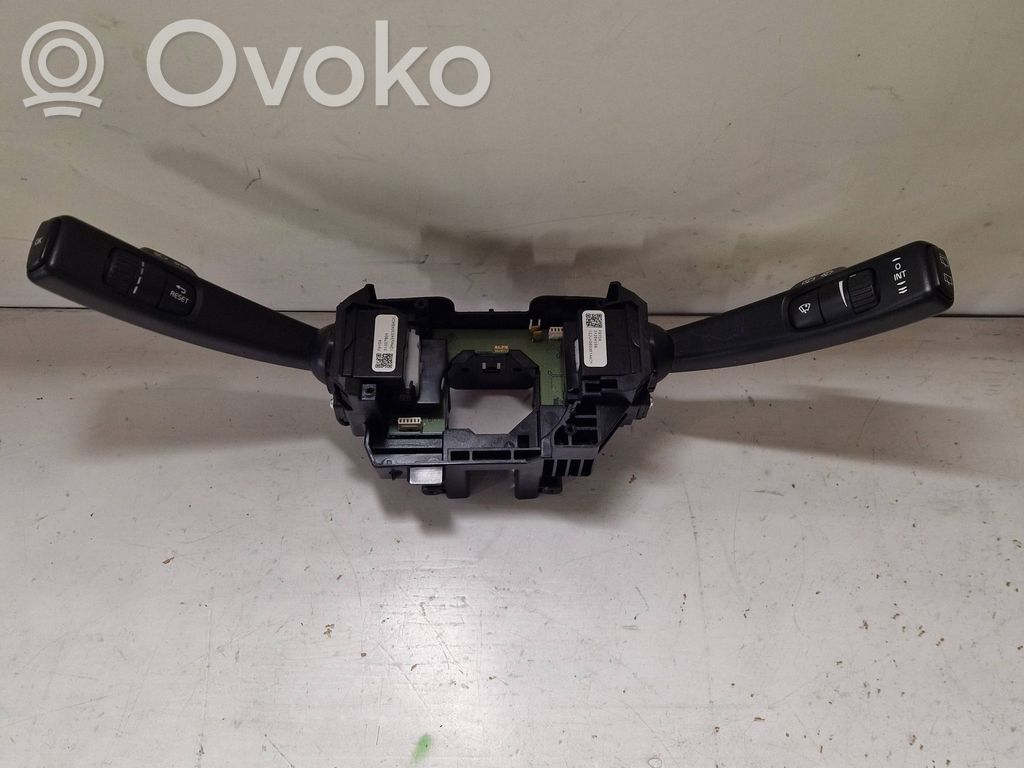 Volvo V60 Wiper turn signal indicator stalk/switch 