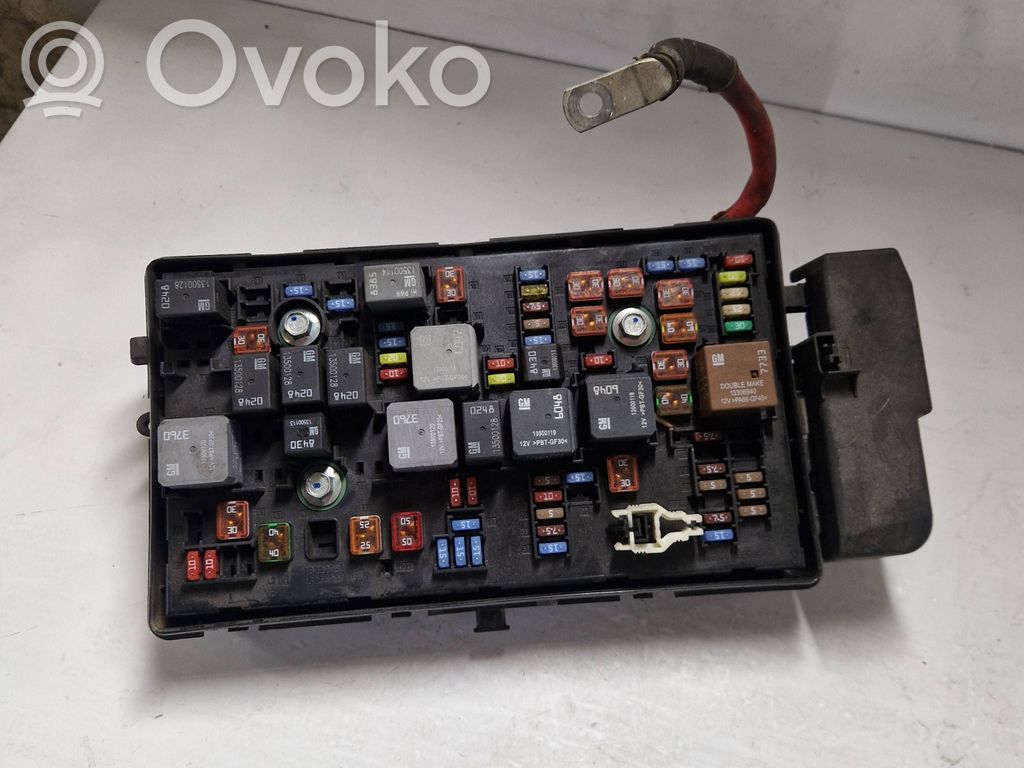 Opel Insignia A Fuse module 