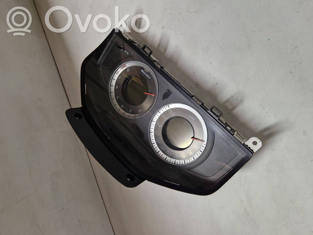 Volvo V70 Speedometer (instrument cluster) 