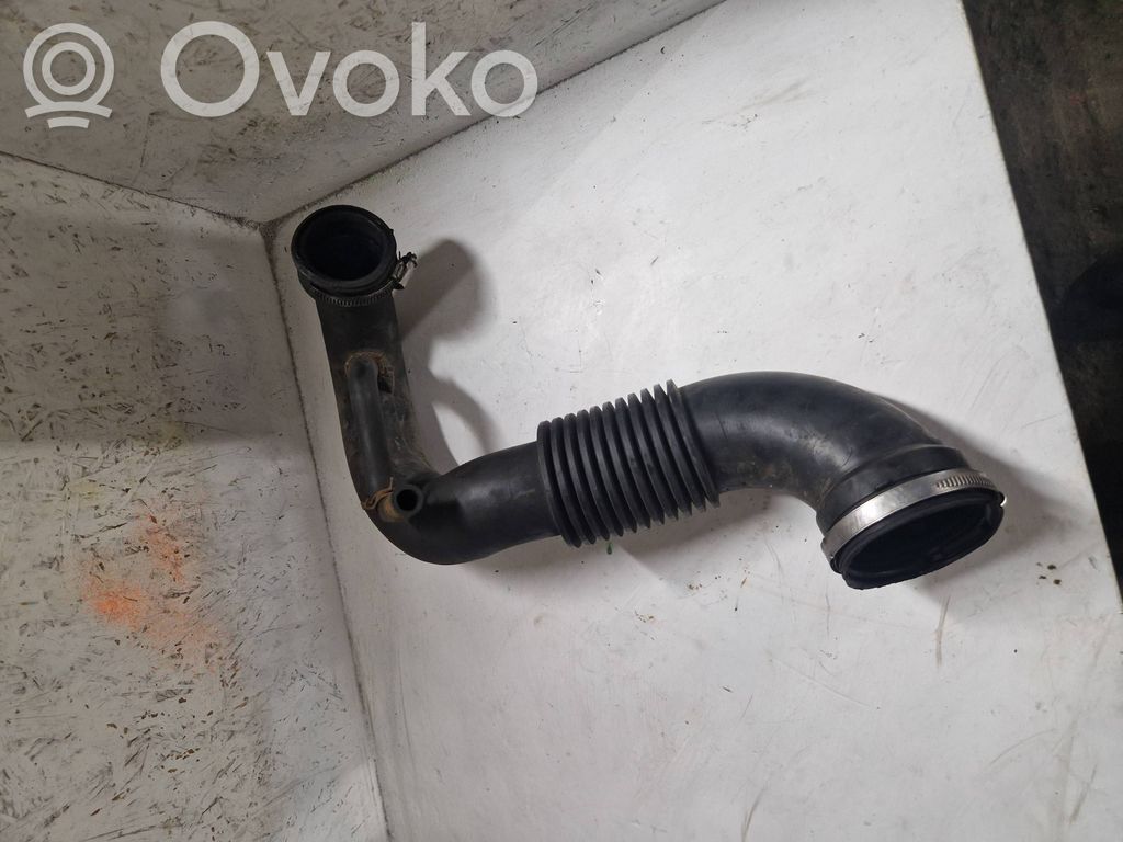 Opel Movano A Välijäähdyttimen letku 