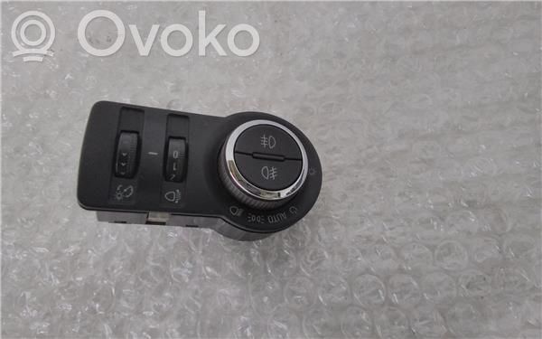 Opel Insignia A Interruptor de luz 