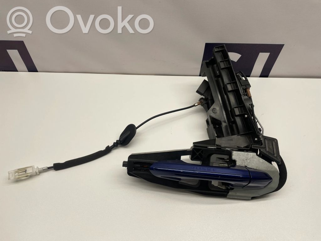 Ford Mondeo MK V Priekšpusē slēdzene 