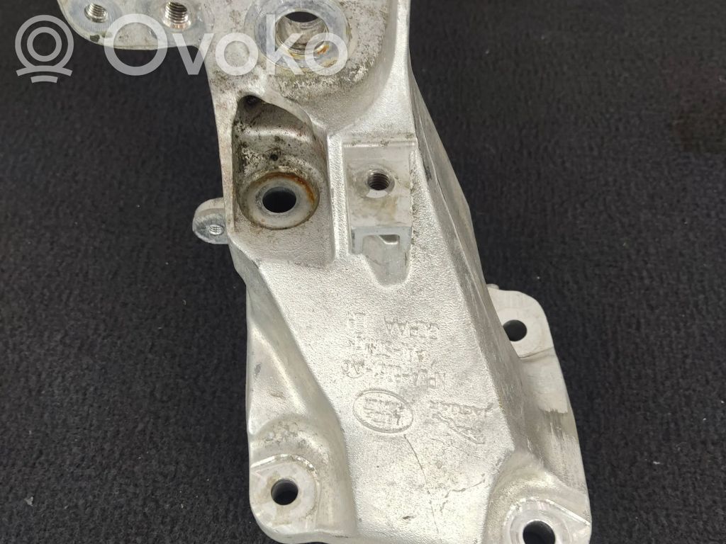Land Rover Range Rover Sport L494 Engine mounting bracket 