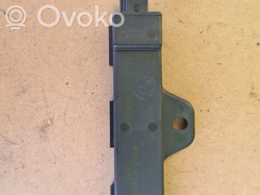 BMW 5 F10 F11 Antena wewnętrzna 