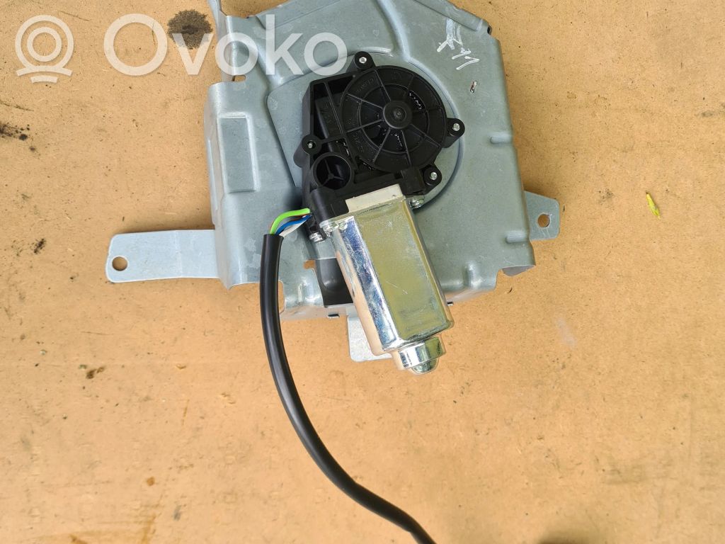 BMW 5 F10 F11 Užuolaidos (štorkės) varikliukas 