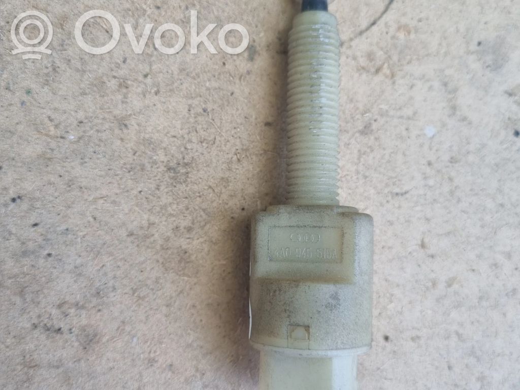 Volkswagen PASSAT B5.5 Brake pedal sensor switch 