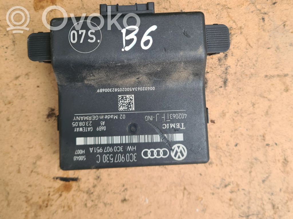Volkswagen PASSAT B6 Módulo de control Gateway 