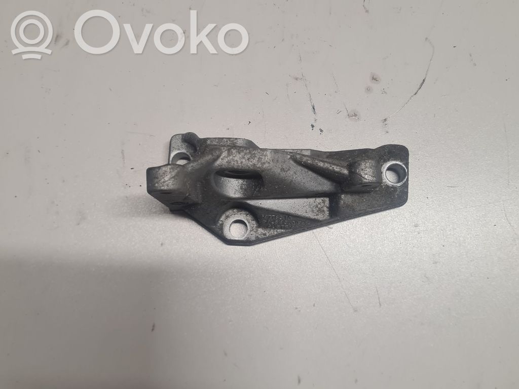 BMW 5 GT F07 Engine mounting bracket 