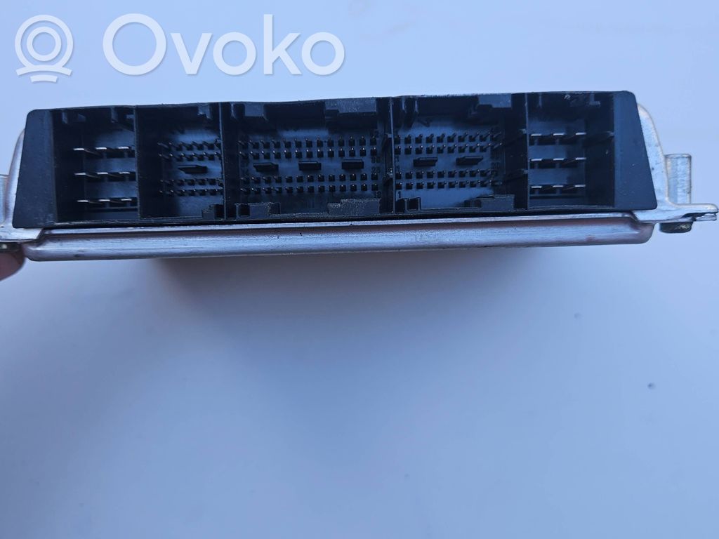 Engine control unit/module   4B0907401L,0281001932