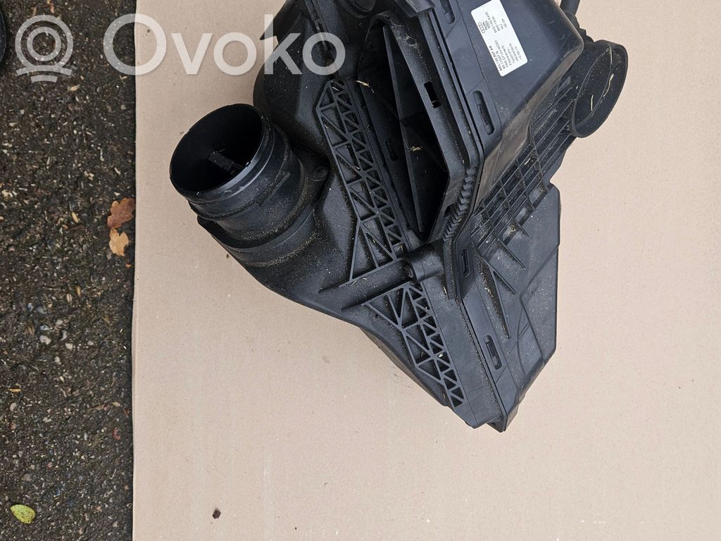 Audi A4 S4 B8 8K Air filter box 