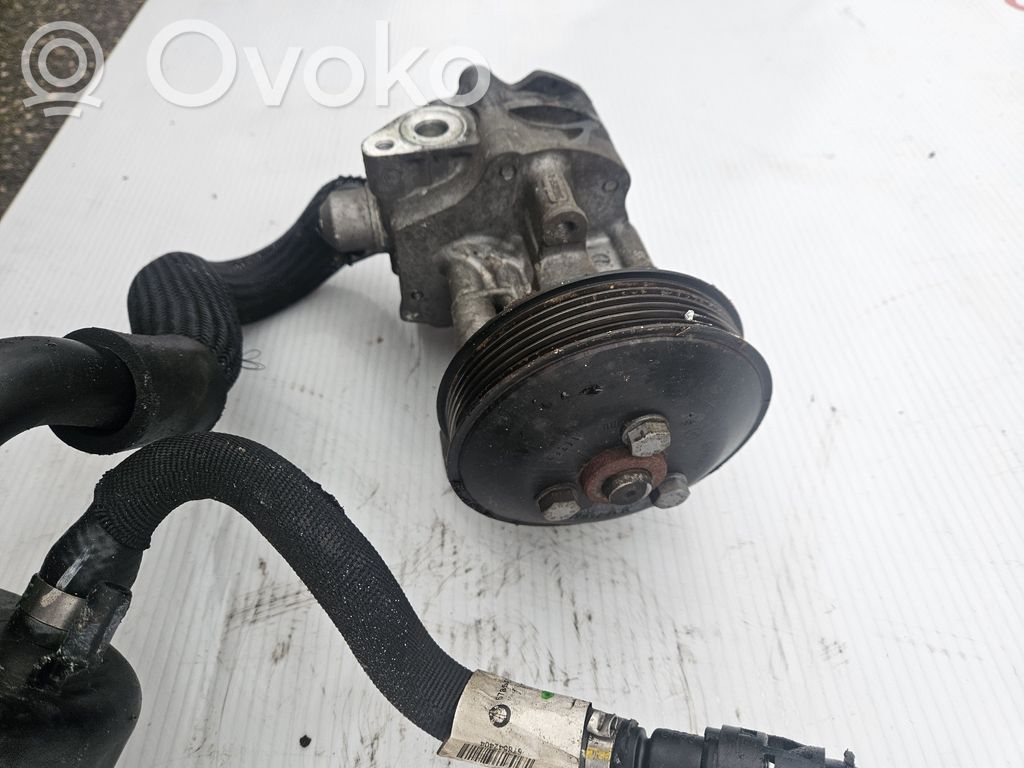 BMW X5 E70 Ohjaustehostimen pumppu 