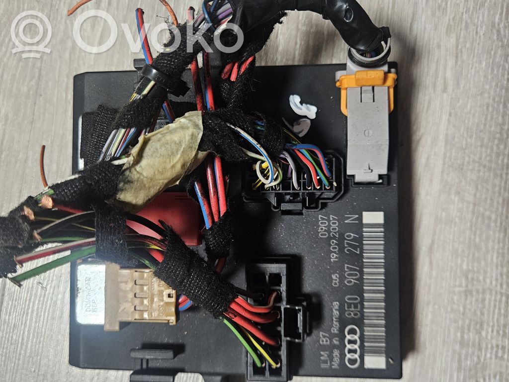 Audi A6 S6 C6 4F Komforto modulis 