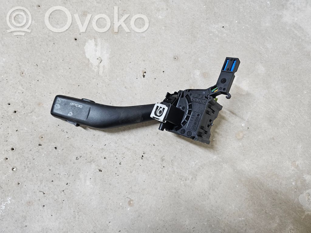 Volkswagen Touran I Wiper control stalk 