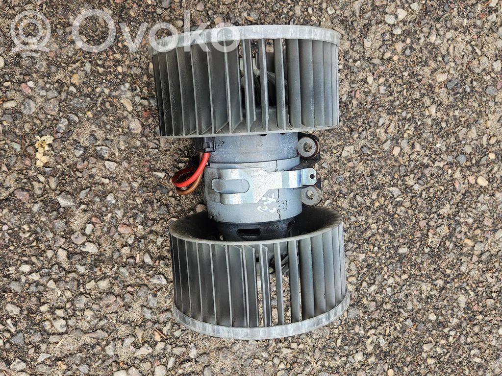BMW X3 E83 Mazā radiatora ventilators 