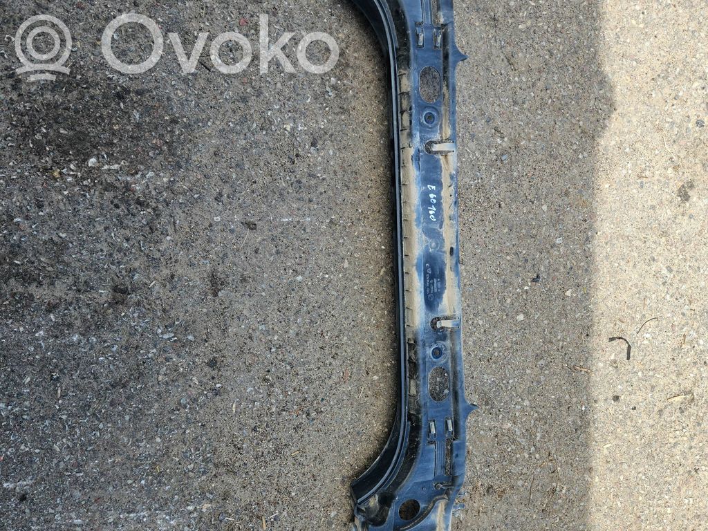 BMW 5 E60 E61 Galinis laikiklis bamperio 