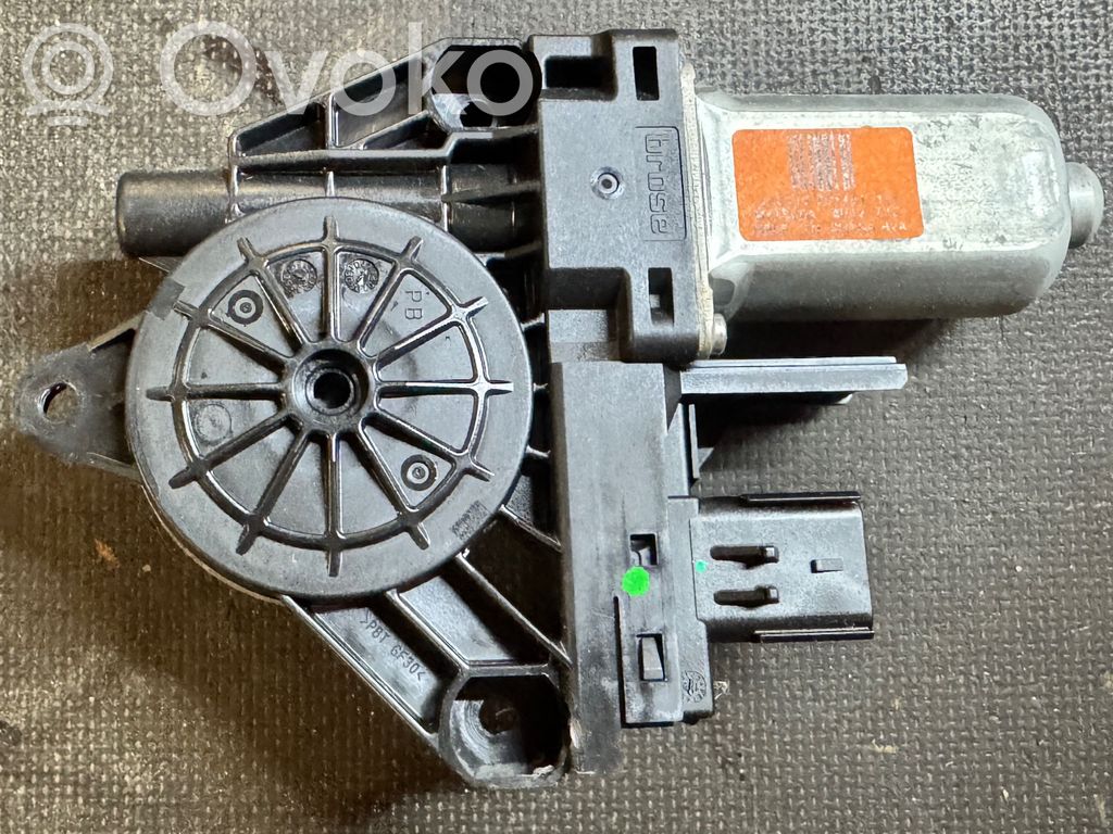 Jeep Grand Cherokee Motor del regulador de la ventanilla de la puerta delantera 